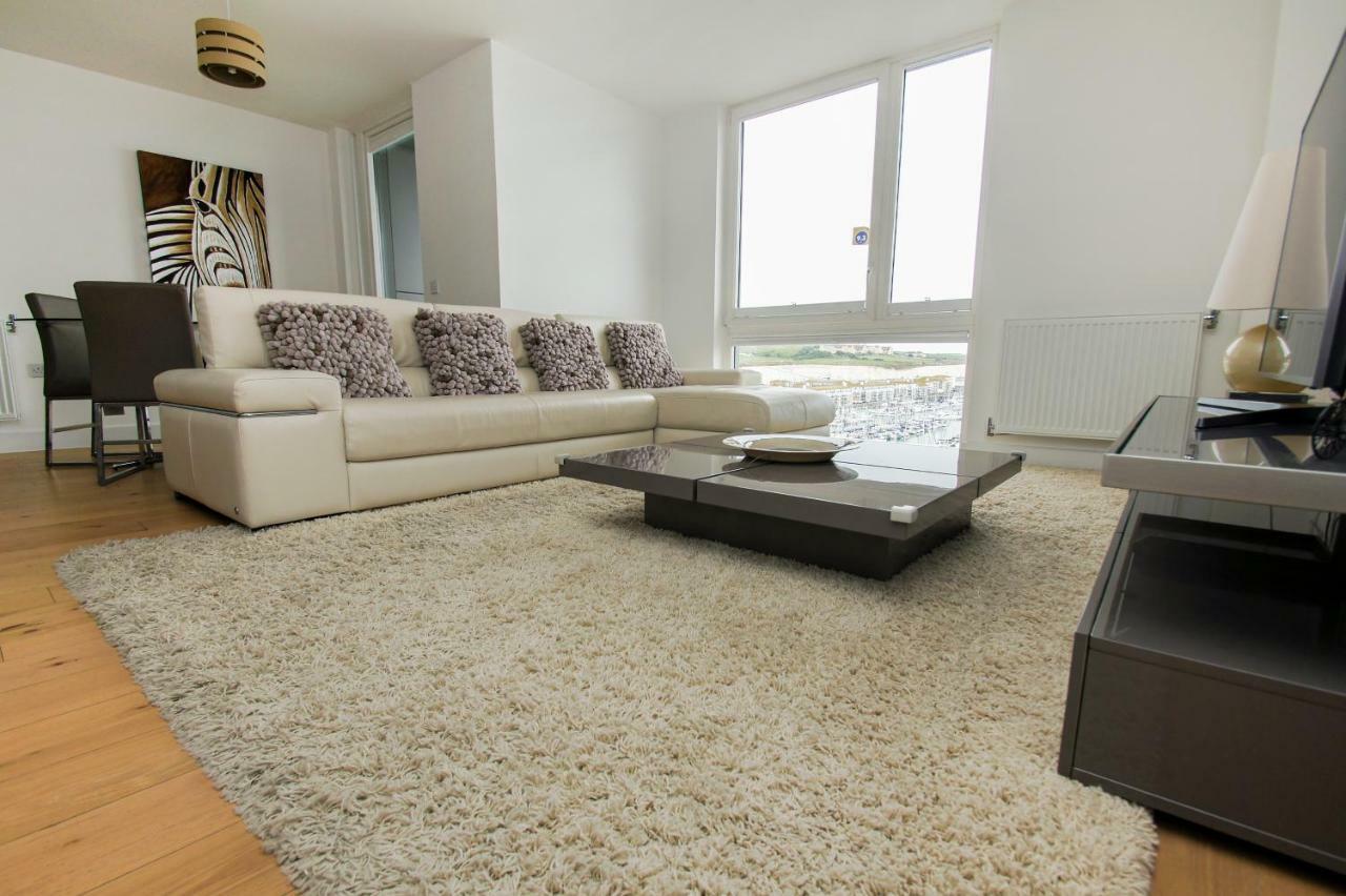 Orion Marina Sea View - Parking - By Brighton Holiday Lets Exterior foto